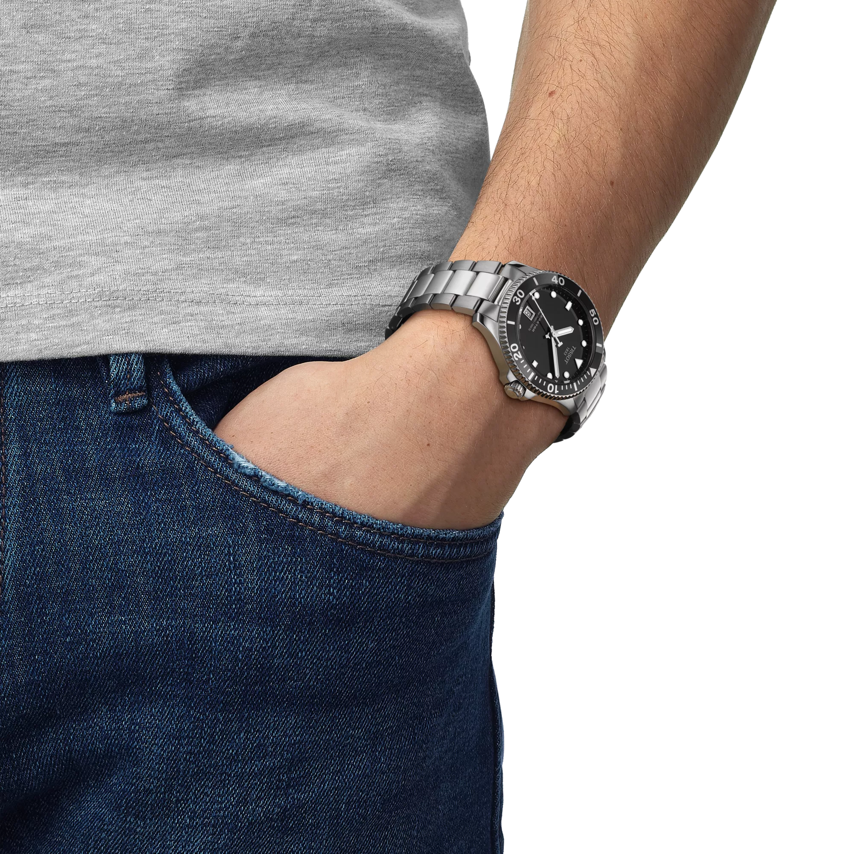 RELOJ TISSOT SEASTAR 1000, CUARZO, ESFERA NEGRA, BRAZALETE DE ACERO, FECHA, 40 MM