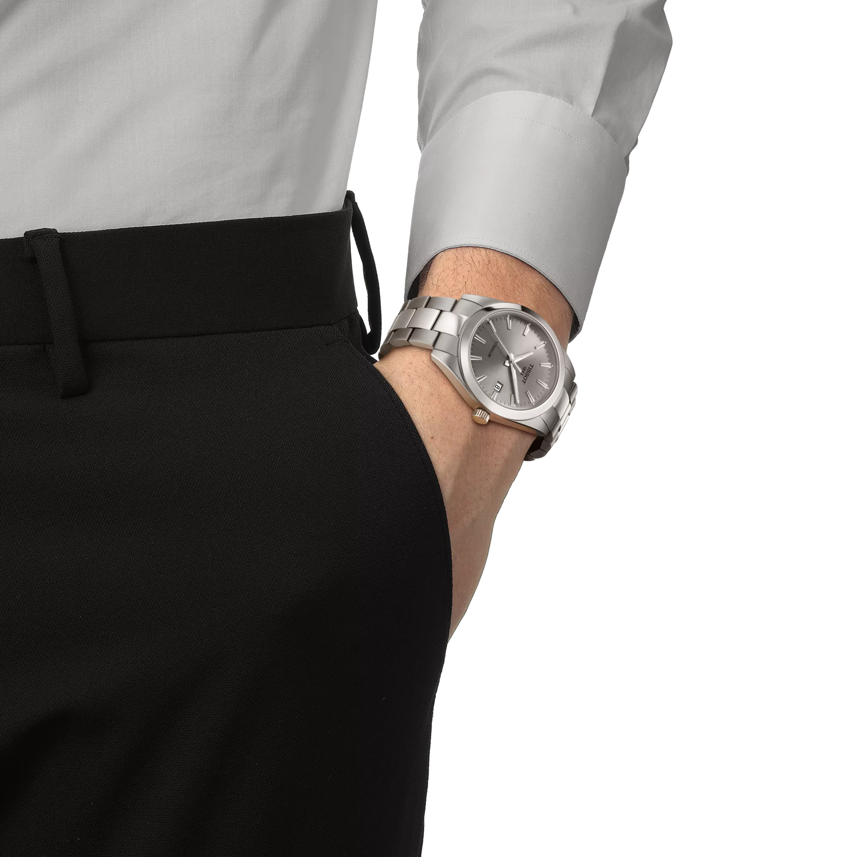 RELOJ TISSOT GENTLEMAN, CUARZO, ESFERA GRIS, BRAZALETE DE TITANIO, FECHA, 40 MM