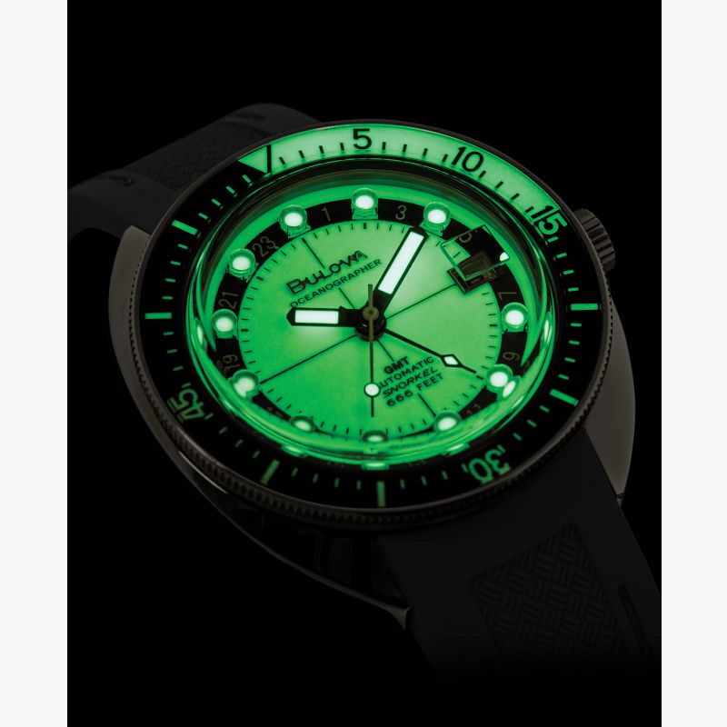 RELOJ BULOVA OCEANOGRAFO GMT, AUTOMATICO, ESFERA BEIGE, CORREA DE CAUCHO GRIS, FECHA, 41 MM