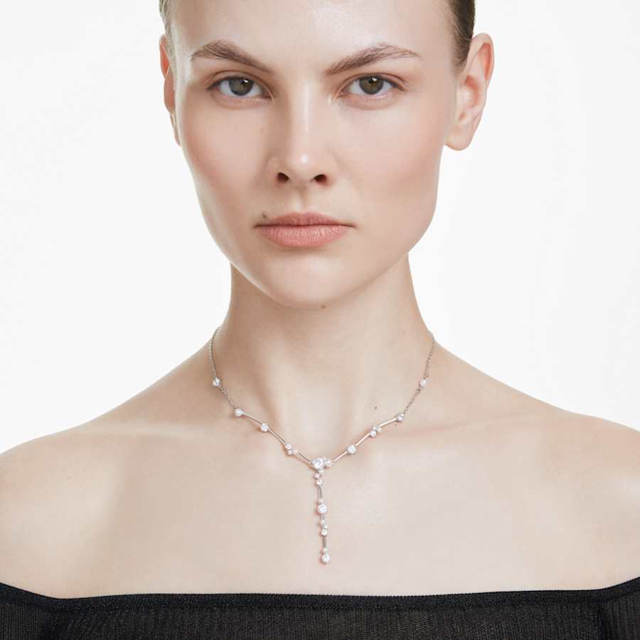 COLLAR SWAROVSKI EN Y CONSTELLA CRYSTAL PEARL, TALLAS REDONDAS, BLANCO, BAÑO DE RODIO