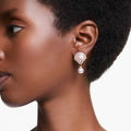 ARETES SWAROVSKI IDYLLIA CRYSTAL PEARLS, CONCHA DE MAR, BLANCO, BAÑO TONO ORO ROSA