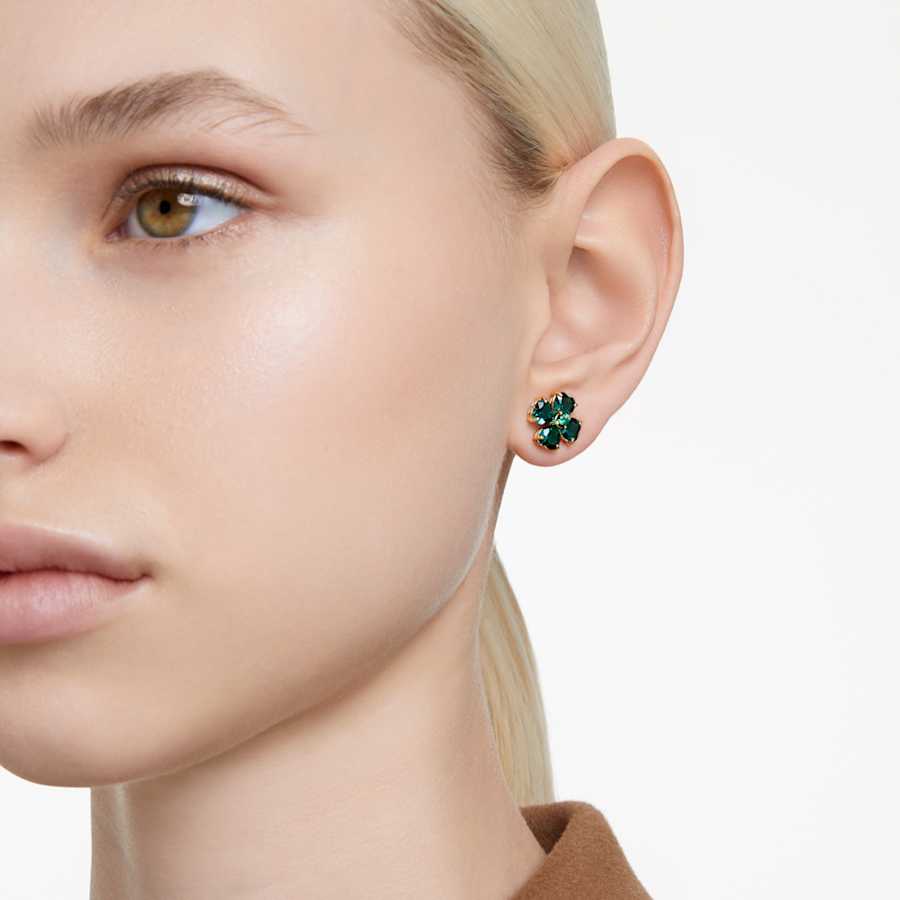 ARETES SWAROVSKI IDYLLIA, STUD TRÉBOL, VERDE, BAÑO TONO ORO