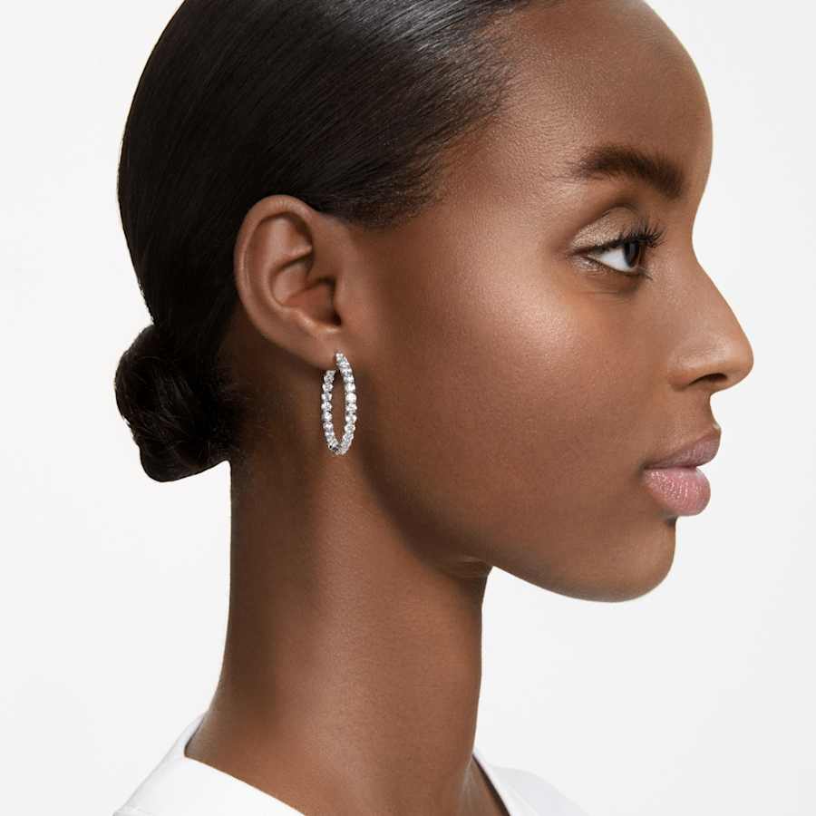 ARETES SWAROVSKI MATRIX, DISEÑO HOOP, BLANCO, BAÑO DE RODIO