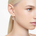 ARETES SWAROVSKI IDYLLIA, MINI HOOP TRÉBOL, SEDA, BAÑO TONO ORO ROSA